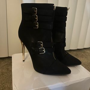 Women black boots Sz. 9